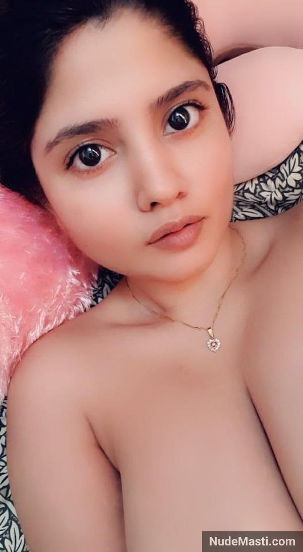 Beautiful Paki model Mehak Rajput nude boobs